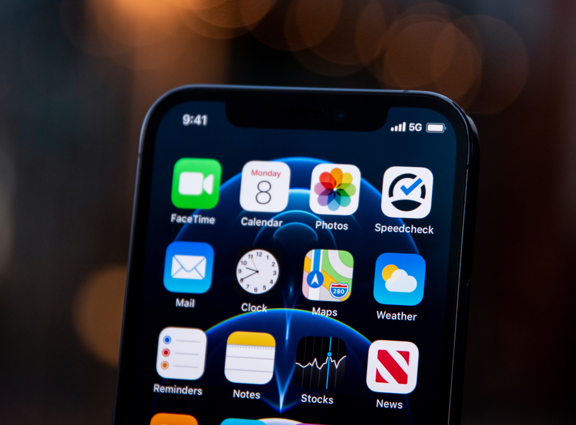 容城苹果手机维修分享为什么 iPhone 12 在冬季会自动关机 